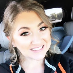 Meet your Posher, Jeannie